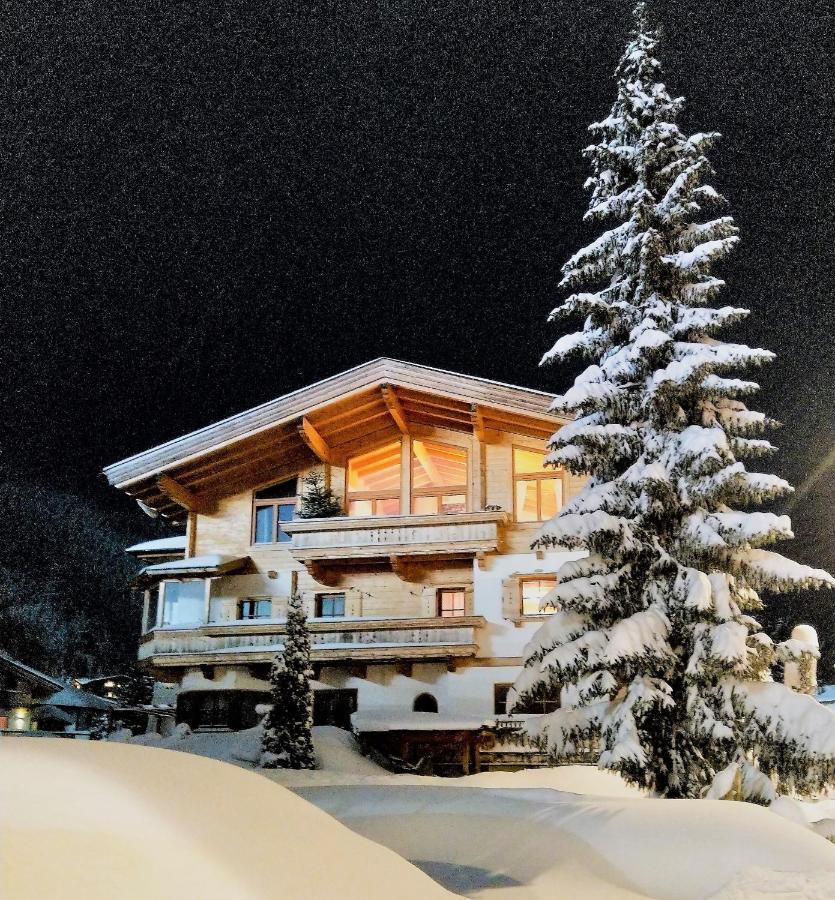 Apartement Hermann Strolz Sankt Anton am Arlberg Bagian luar foto